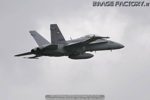 2009-10-08 Meiringen 089 McDonnell Douglas FA-18C Hornet